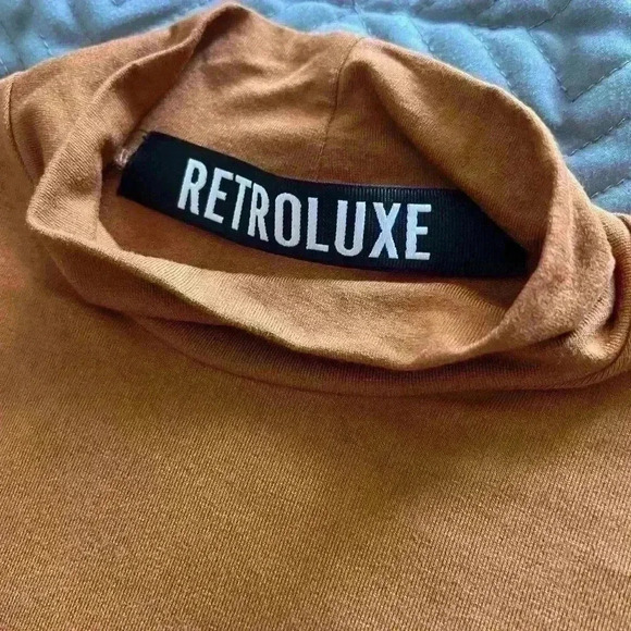 Retroluxe Women’s Sleeveless Rustic Orange Mock Neck Casual Summer Shirt Small - Picture 6 of 7